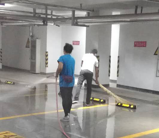 山东银座和谐广场地下车库